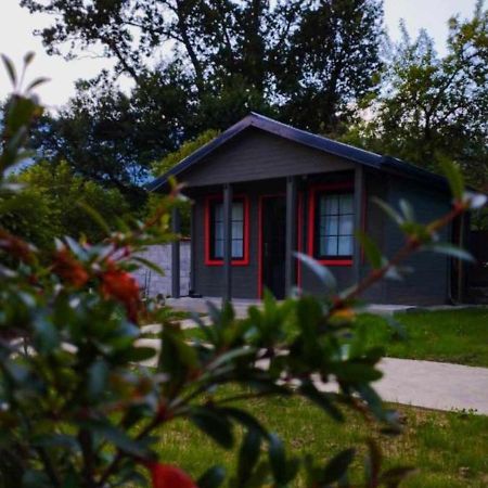 Brotseulebi Hotel Ambrolauri Luaran gambar