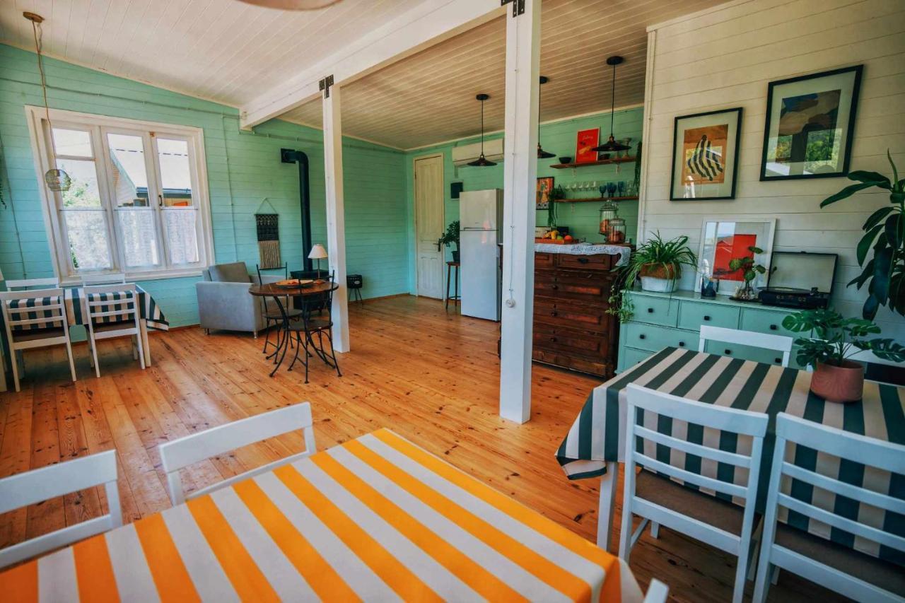 Brotseulebi Hotel Ambrolauri Luaran gambar