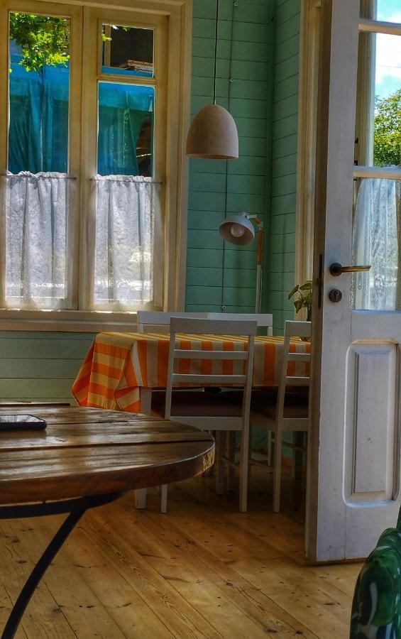 Brotseulebi Hotel Ambrolauri Luaran gambar