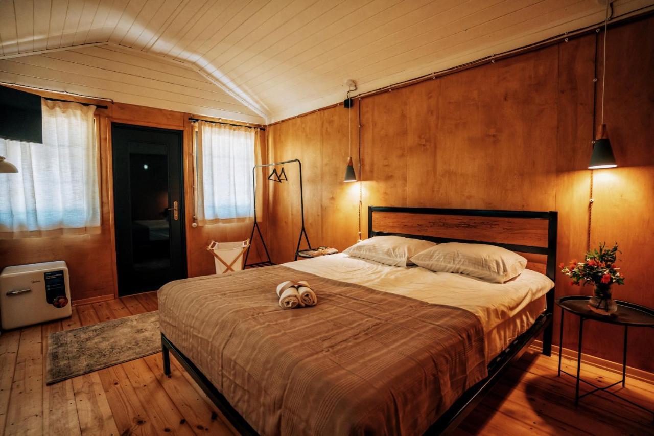 Brotseulebi Hotel Ambrolauri Luaran gambar
