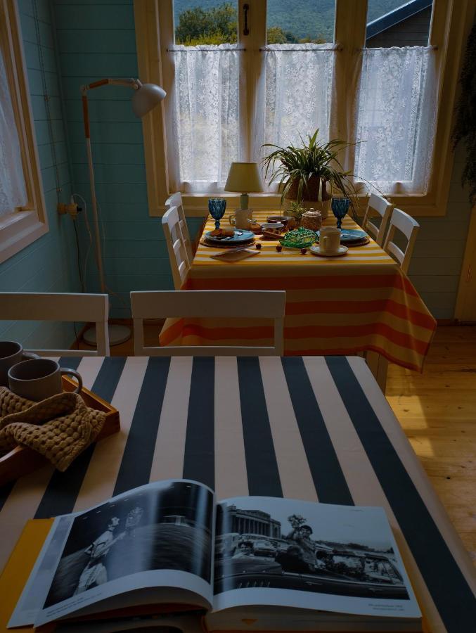 Brotseulebi Hotel Ambrolauri Luaran gambar